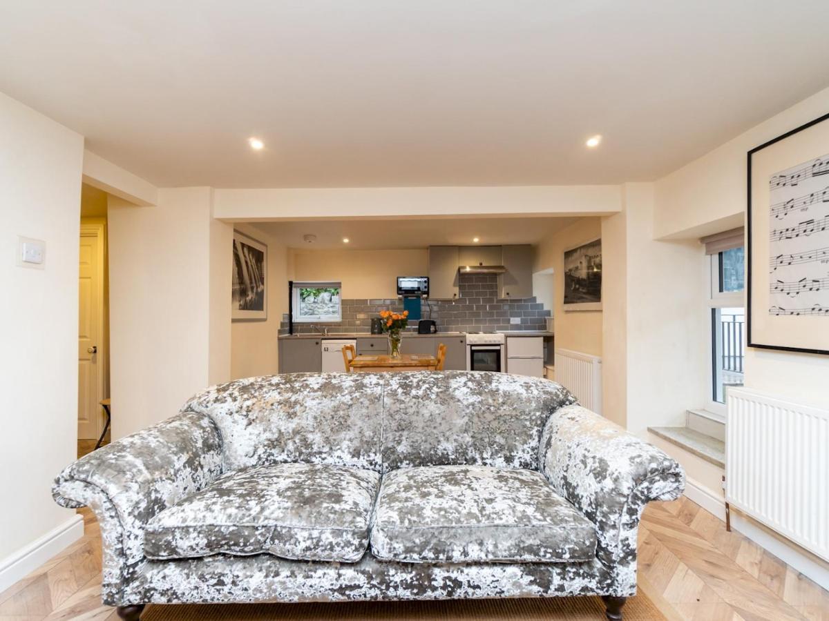 Pass The Keys Lovely 1 Bed Apartment With Free Parking Bath Ngoại thất bức ảnh
